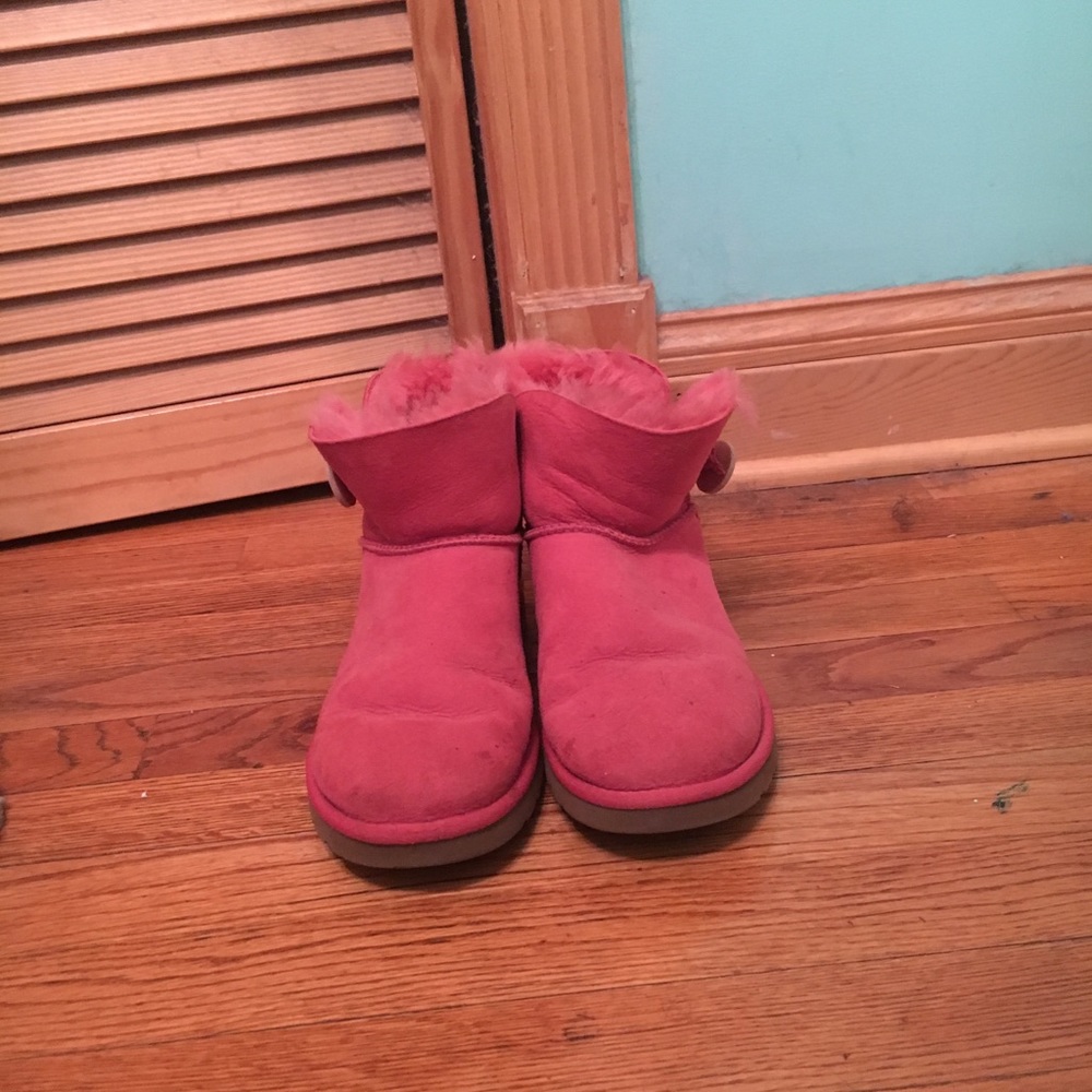 Mini Bailey button Uggs